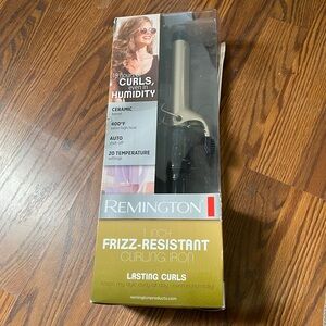 . Remington 1 inch Ceramic Barrel Frizz resistant Curling iron